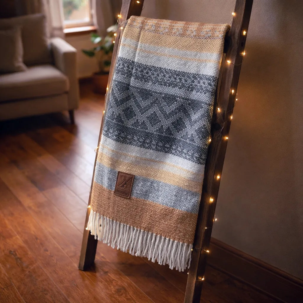 Lucky Apache Blanket (Navy)